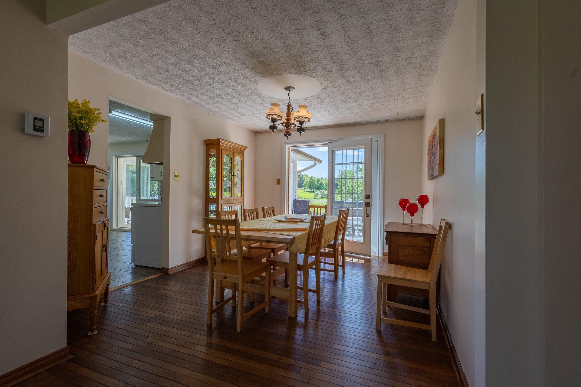 









407


Rg St-Louis

,
Saint-André-Avellin,







QC
J0V1W0

