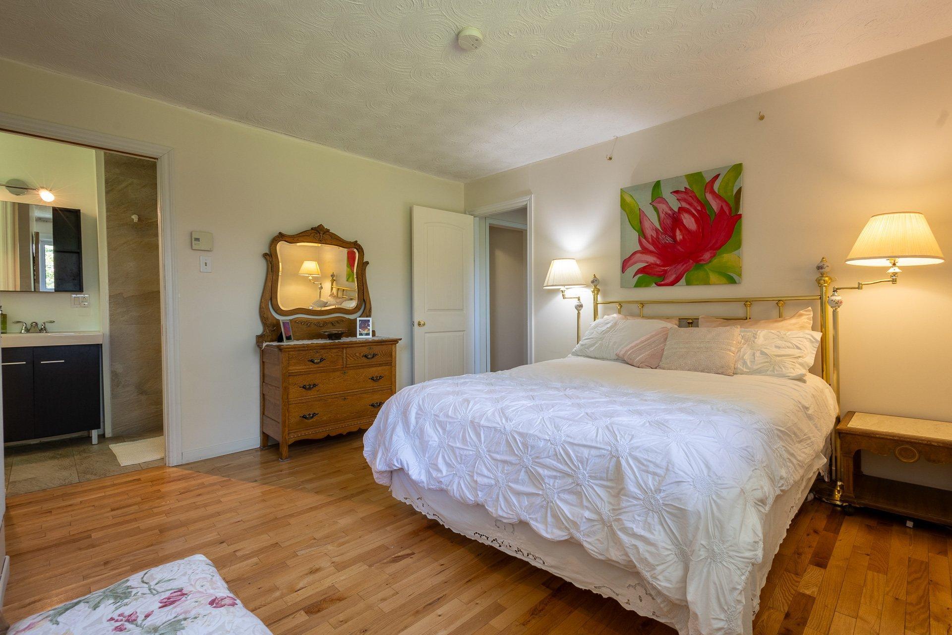 









407


Rg St-Louis

,
Saint-André-Avellin,







QC
J0V1W0

