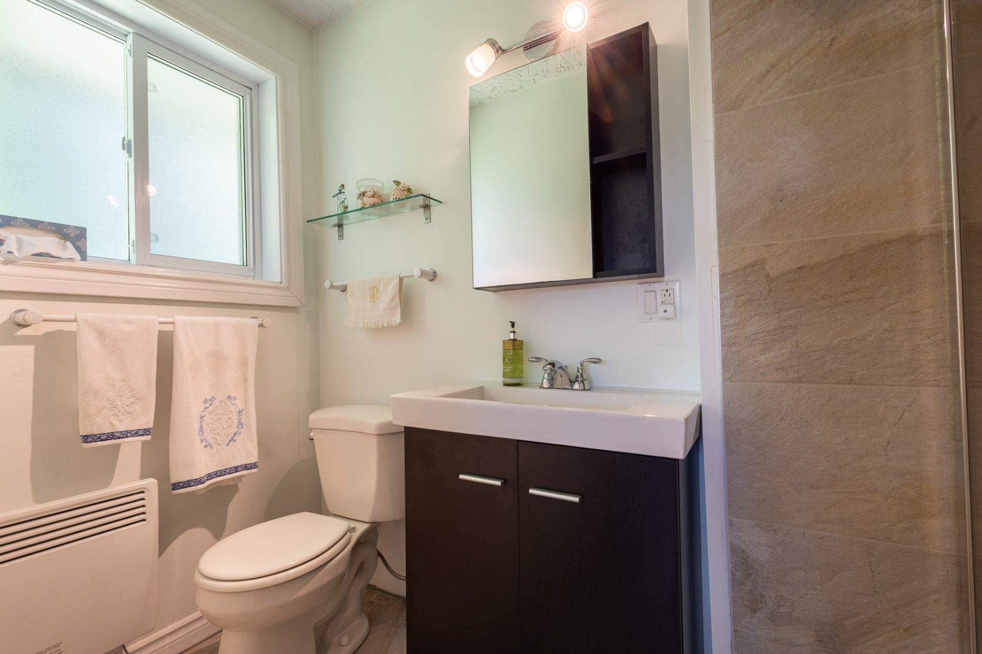 









407


Rg St-Louis

,
Saint-André-Avellin,







QC
J0V1W0

