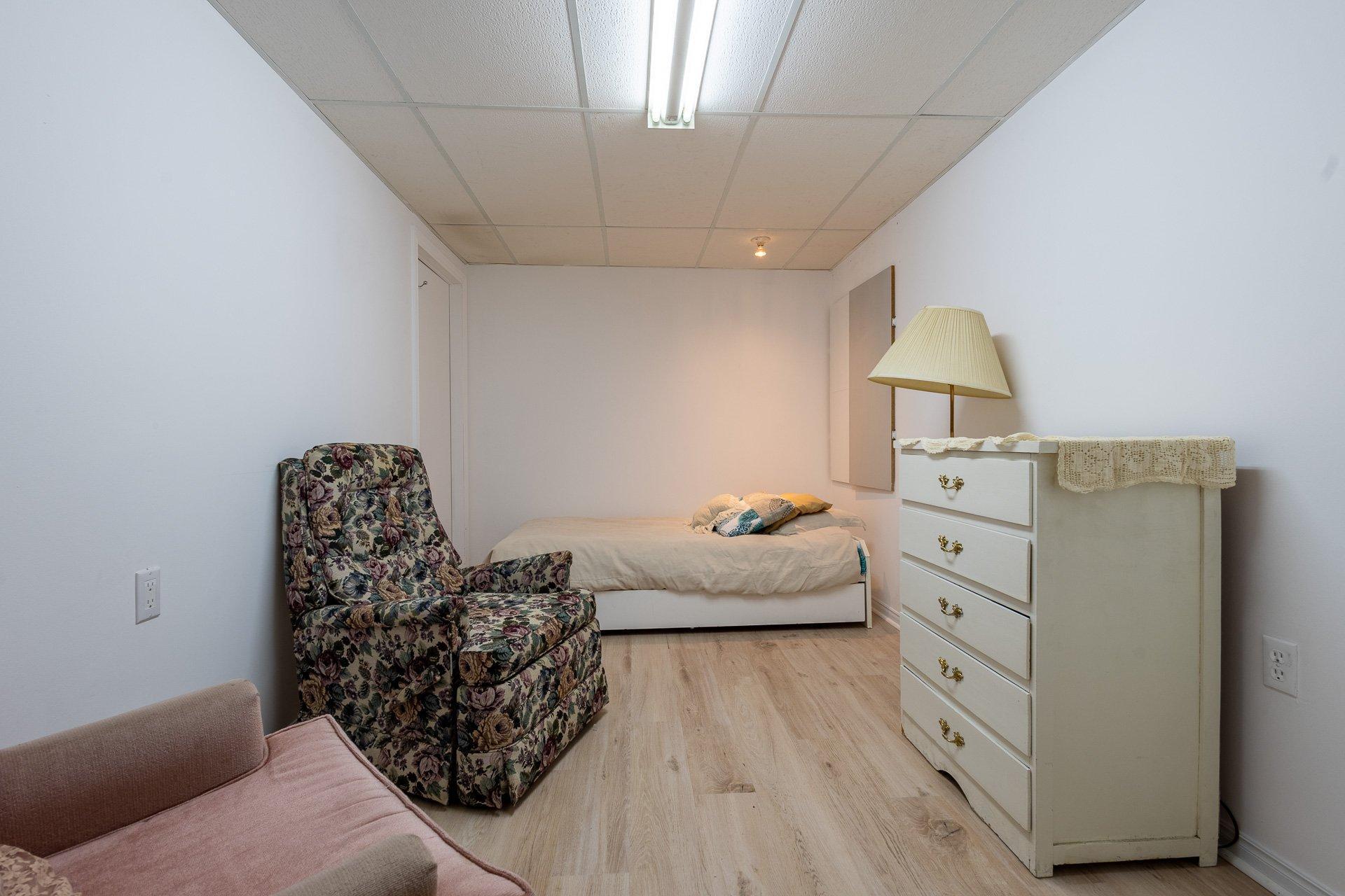 









407


Rg St-Louis

,
Saint-André-Avellin,







QC
J0V1W0

