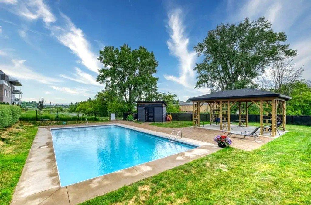 









40


Rue Simon-Lussier

, 406,
Blainville,




QC
J7C0M6

