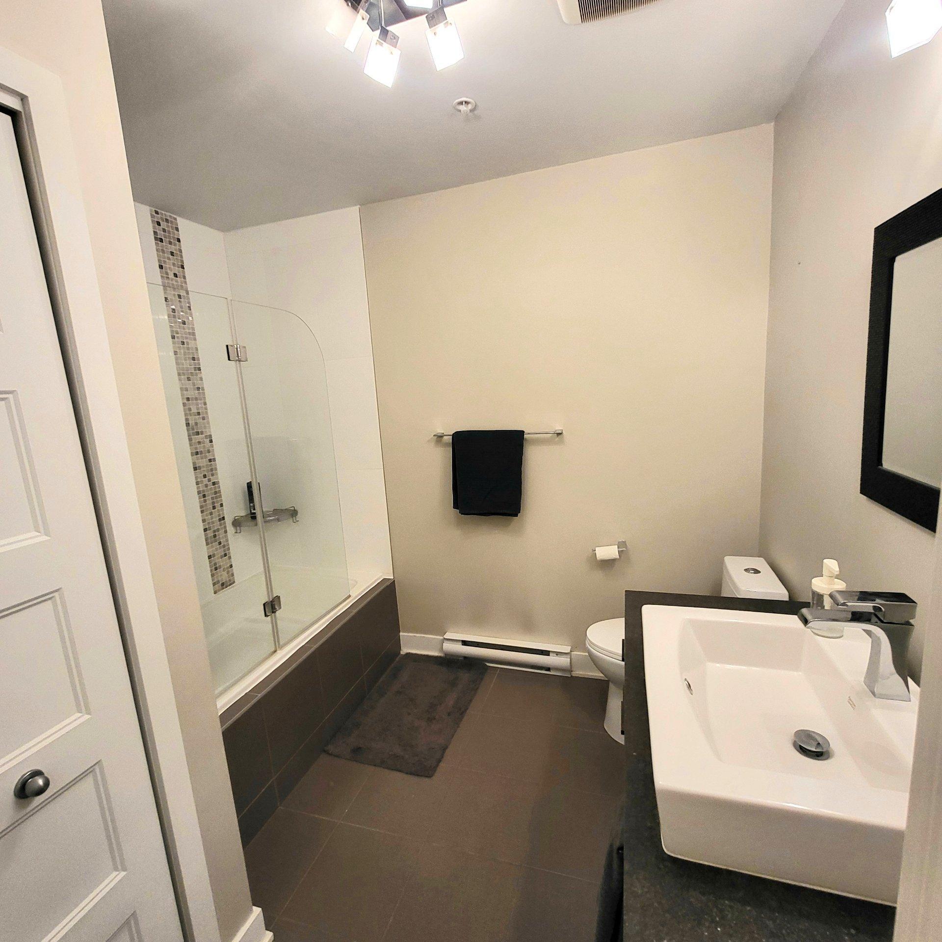 









40


Rue Simon-Lussier

, 406,
Blainville,




QC
J7C0M6

