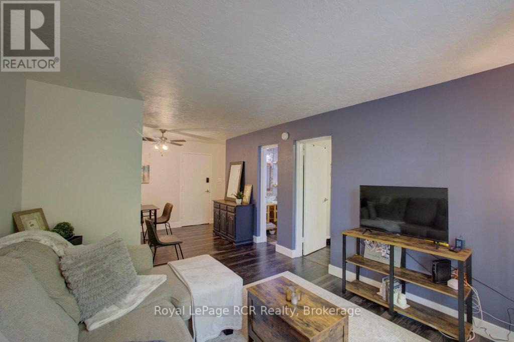 












330 - 118 PRESTON STREET S

,
Wellington North (Arthur),




Ontario
N0G1A0

