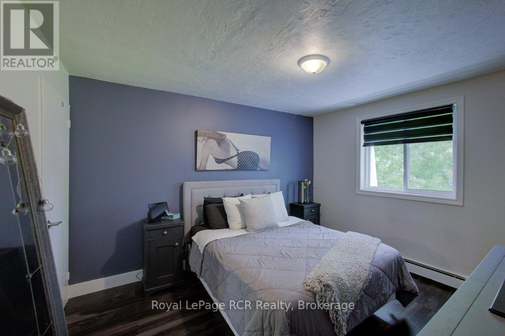 












330 - 118 PRESTON STREET S

,
Wellington North (Arthur),




Ontario
N0G1A0

