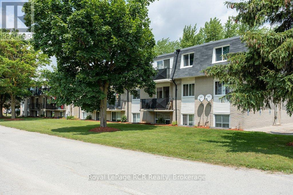 












330 - 118 PRESTON STREET S

,
Wellington North (Arthur),




Ontario
N0G1A0

