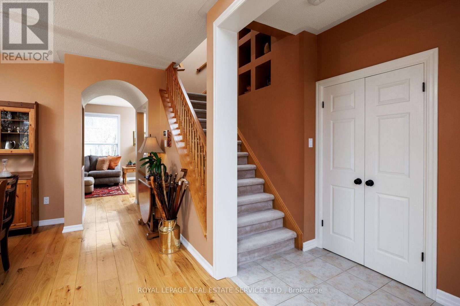 












1392 PINECLIFF ROAD

,
Oakville,




Ontario
L6M3Z1

