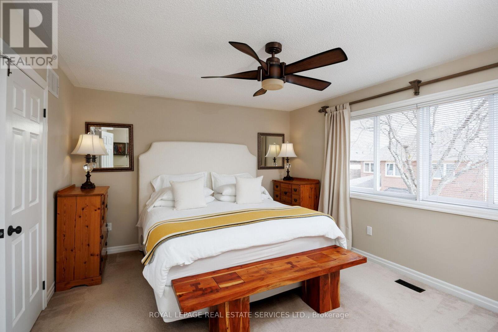 












1392 PINECLIFF ROAD

,
Oakville,




Ontario
L6M3Z1

