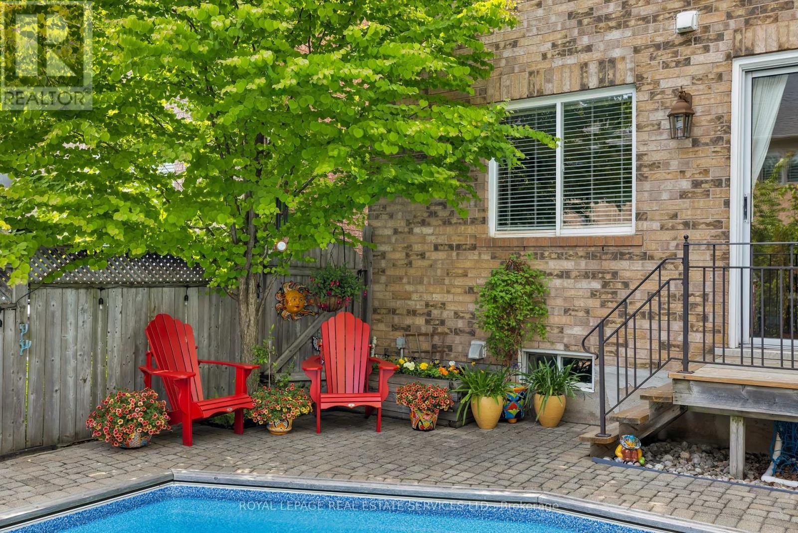 












1392 PINECLIFF ROAD

,
Oakville,




Ontario
L6M3Z1

