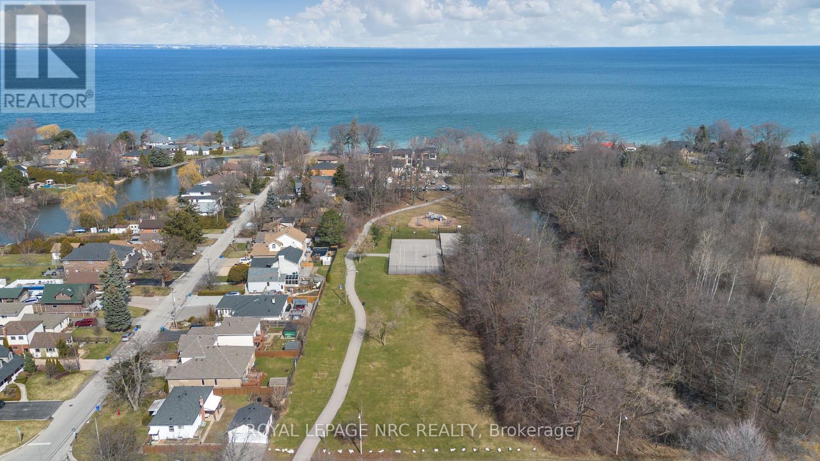 












1414 - 500 GREEN ROAD

,
Hamilton,




Ontario
L8E3M6

