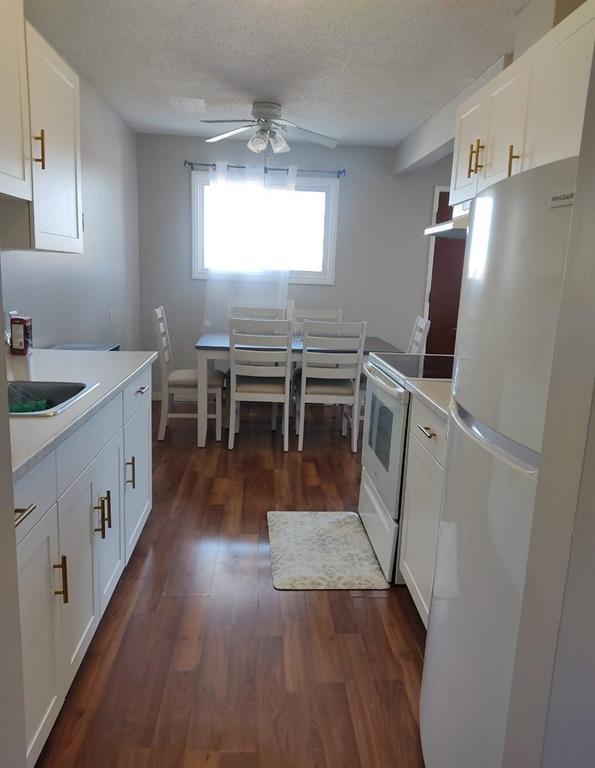 












12 5 Queens Crescent

,
Brandon,




Manitoba
R7B1E7

