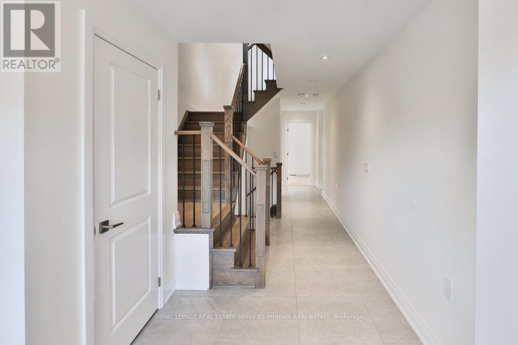












1663 VELLORE CRESCENT

,
Mississauga,




Ontario
L5G0C3

