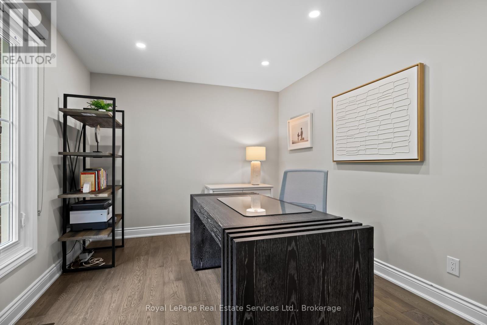 












1036 WENLEIGH COURT

,
Mississauga (Lorne Park),




Ontario
L5H1M8

