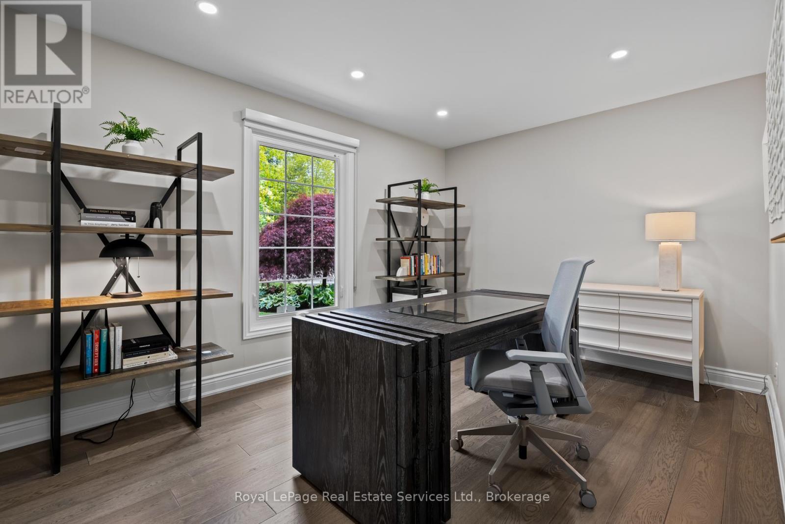 












1036 WENLEIGH COURT

,
Mississauga (Lorne Park),




Ontario
L5H1M8


