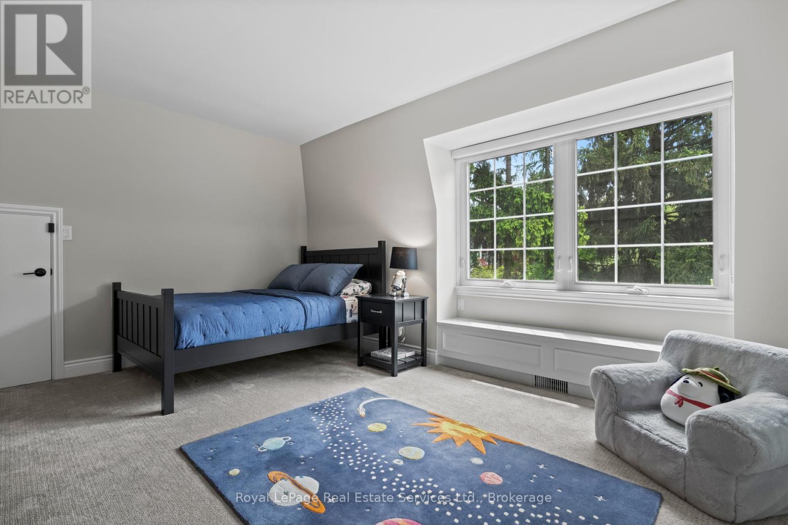 












1036 WENLEIGH COURT

,
Mississauga (Lorne Park),




Ontario
L5H1M8

