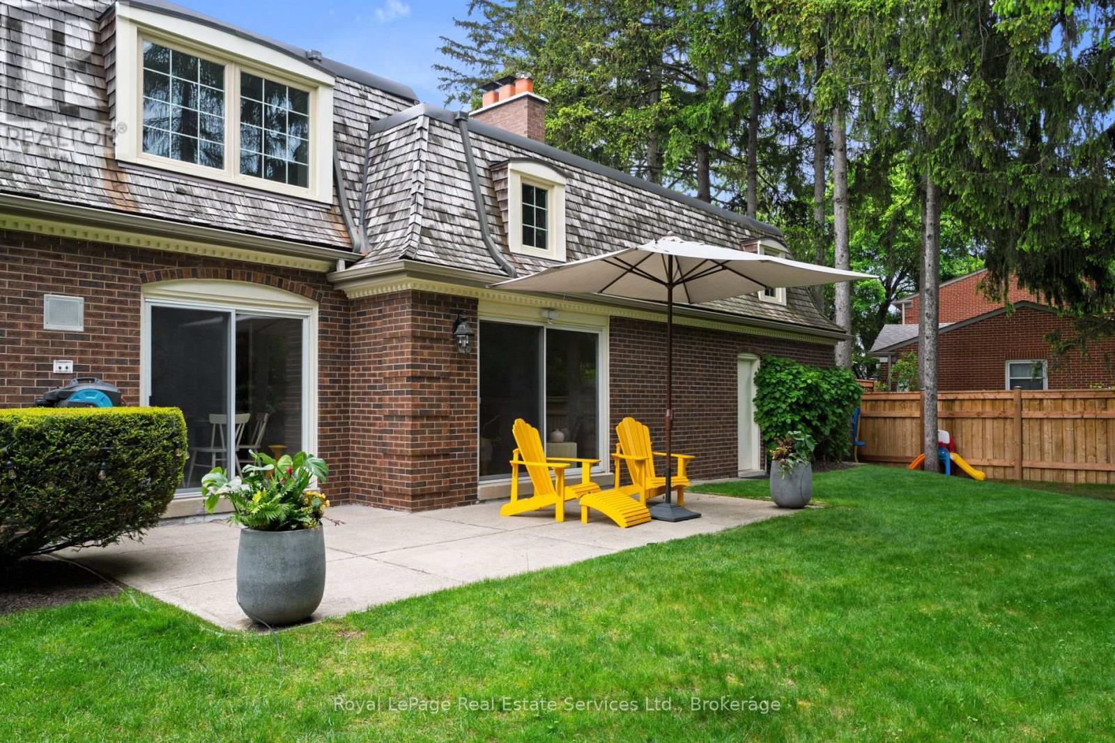 












1036 WENLEIGH COURT

,
Mississauga (Lorne Park),




Ontario
L5H1M8

