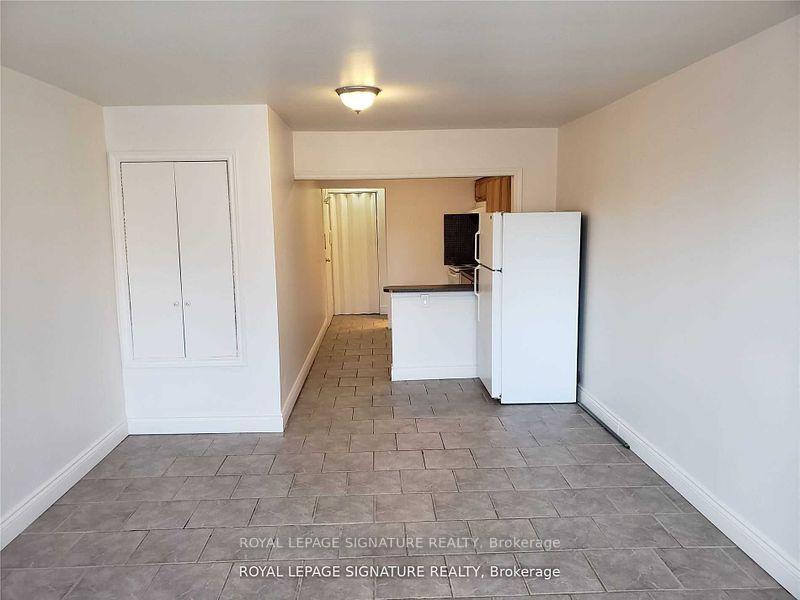 









272


Parliament

Street, 2,
Toronto,




ON
M5A 3A4

