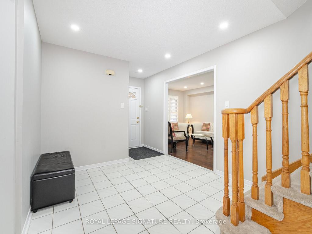 









629


Amesbury

Avenue,
Mississauga,




ON
L5R 3J1

