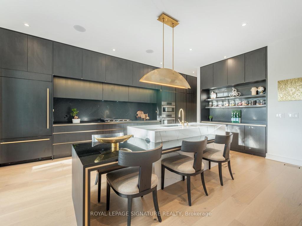 









116


Presley

Avenue,
Toronto,




ON
M1L 3R1

