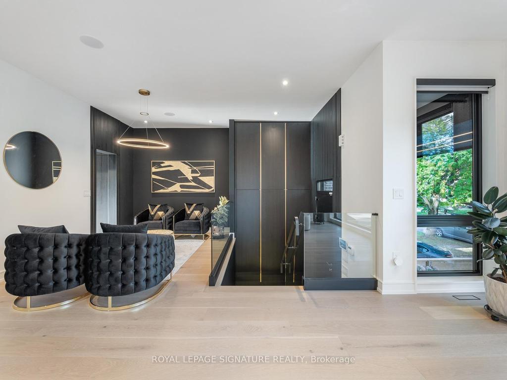 









116


Presley

Avenue,
Toronto,




ON
M1L 3R1

