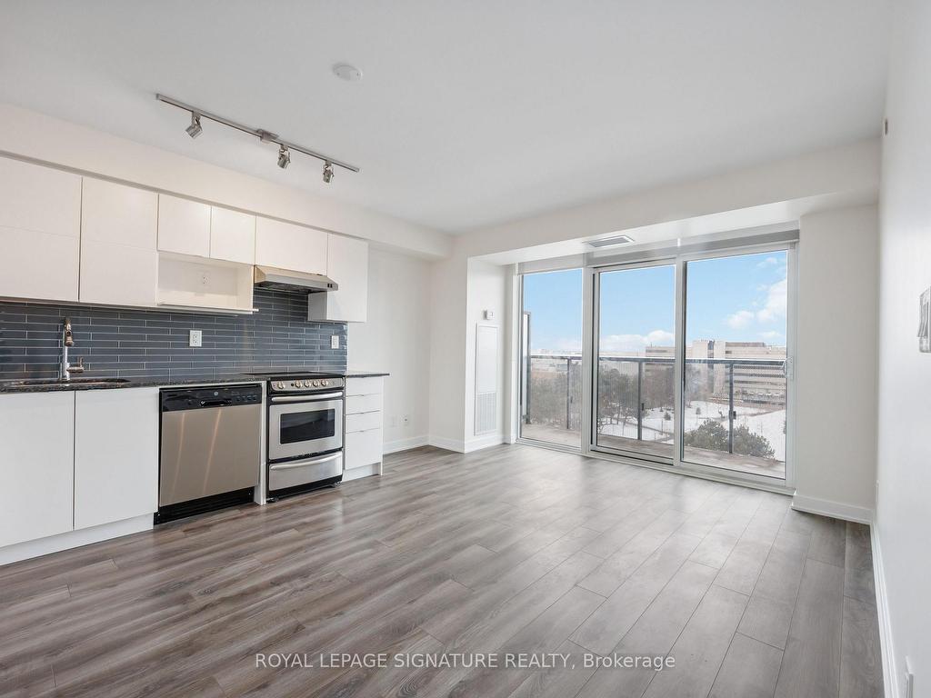 









160


Flemington

Road, 906,
Toronto,




ON
M6A 0A9


