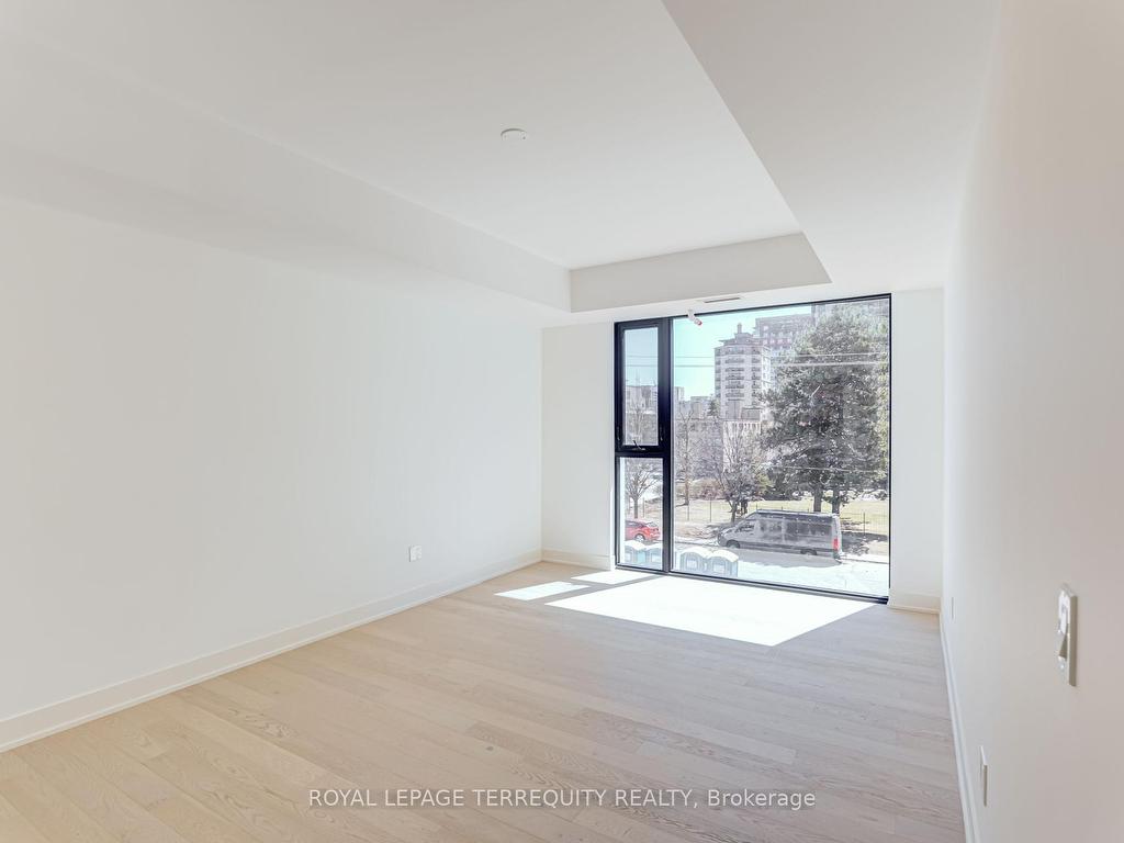 









200


Keewatin

Avenue, 309,
Toronto,




ON
M4P 1Z8

