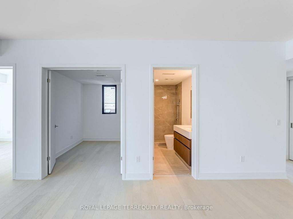 









200


Keewatin

Avenue, 309,
Toronto,




ON
M4P 1Z8

