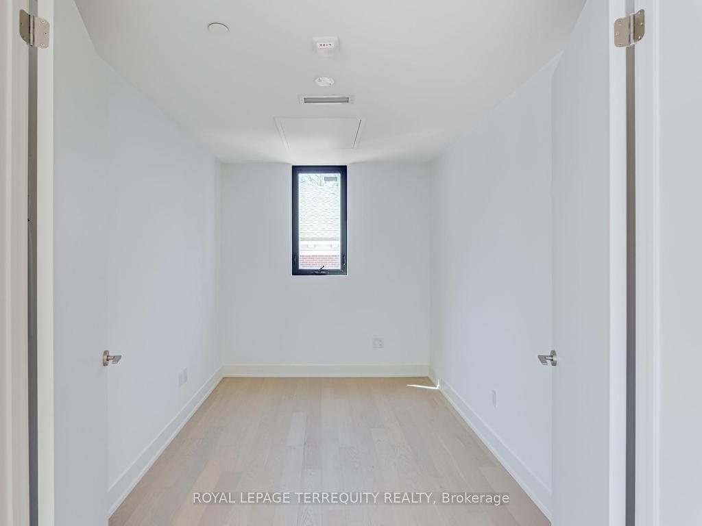 









200


Keewatin

Avenue, 309,
Toronto,




ON
M4P 1Z8

