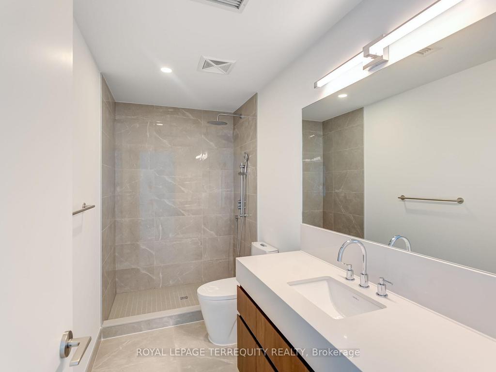 









200


Keewatin

Avenue, 309,
Toronto,




ON
M4P 1Z8

