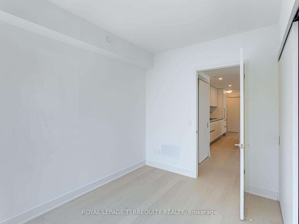 









200


Keewatin

Avenue, 309,
Toronto,




ON
M4P 1Z8

