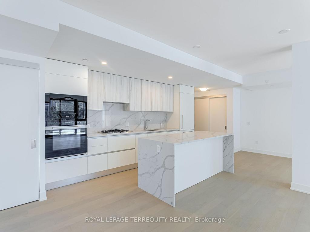 









200


Keewatin

Avenue, 309,
Toronto,




ON
M4P 1Z8

