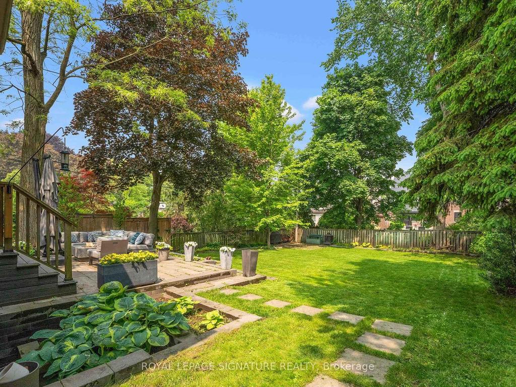 









18


Weybourne

Crescent,
Toronto,




ON
M4N 2R3

