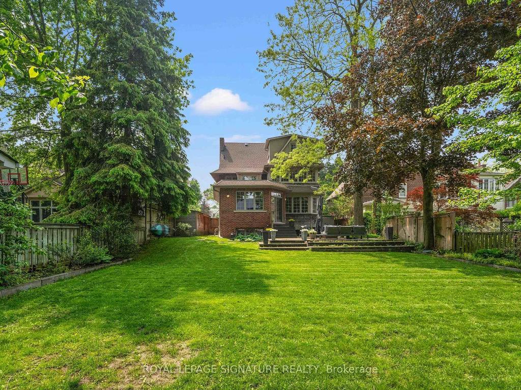 









18


Weybourne

Crescent,
Toronto,




ON
M4N 2R3

