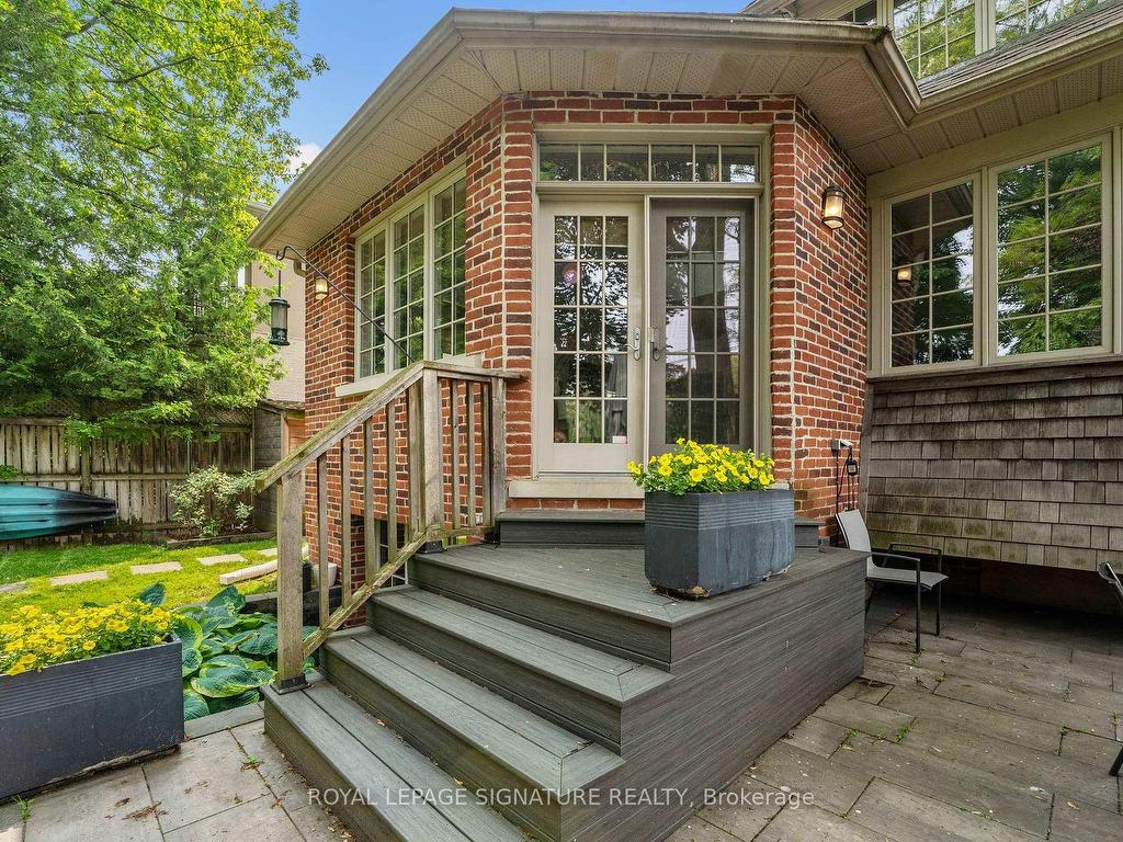 









18


Weybourne

Crescent,
Toronto,




ON
M4N 2R3

