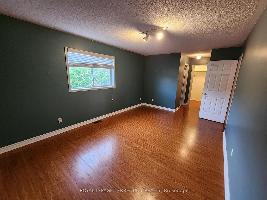 









13


Howling

Crescent,
Ajax,




ON
L1S 7N7

