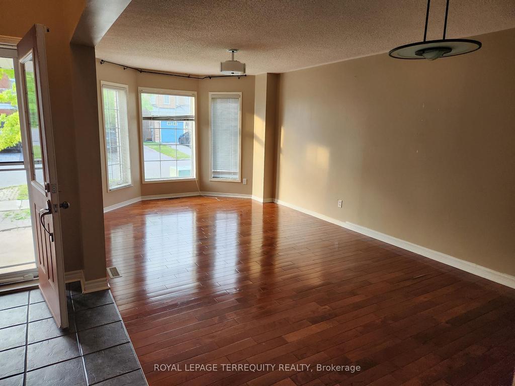 









13


Howling

Crescent,
Ajax,




ON
L1S 7N7

