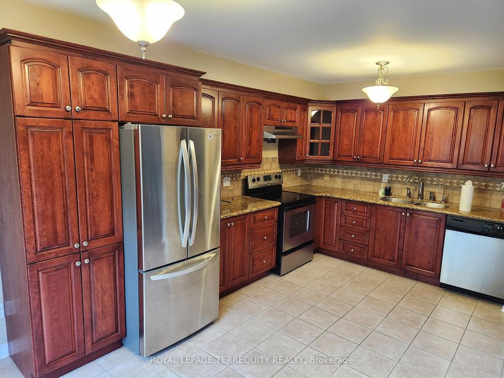 









13


Howling

Crescent,
Ajax,




ON
L1S 7N7

