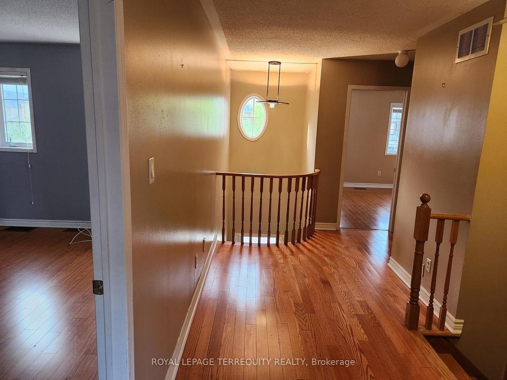 









13


Howling

Crescent,
Ajax,




ON
L1S 7N7

