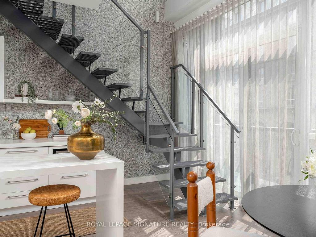 









1


Scott

Street, 211,
Toronto,




ON
M5E 1A1

