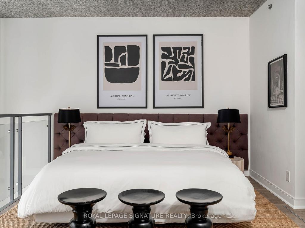 









1


Scott

Street, 211,
Toronto,




ON
M5E 1A1

