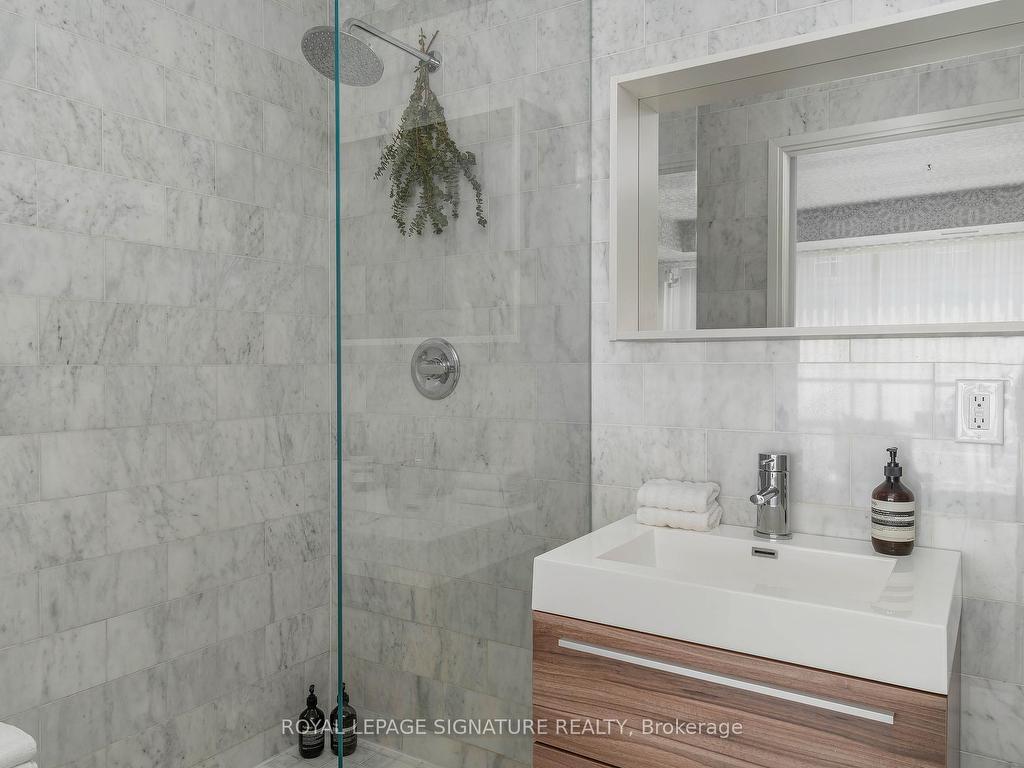 









1


Scott

Street, 211,
Toronto,




ON
M5E 1A1

