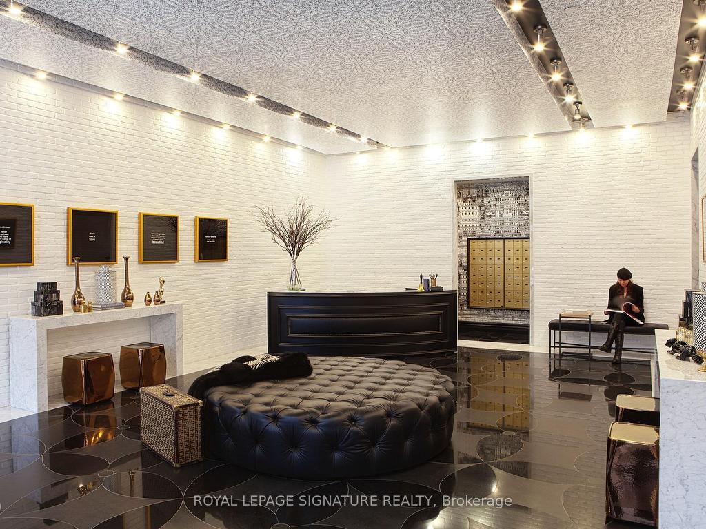 









1


Scott

Street, 211,
Toronto,




ON
M5E 1A1

