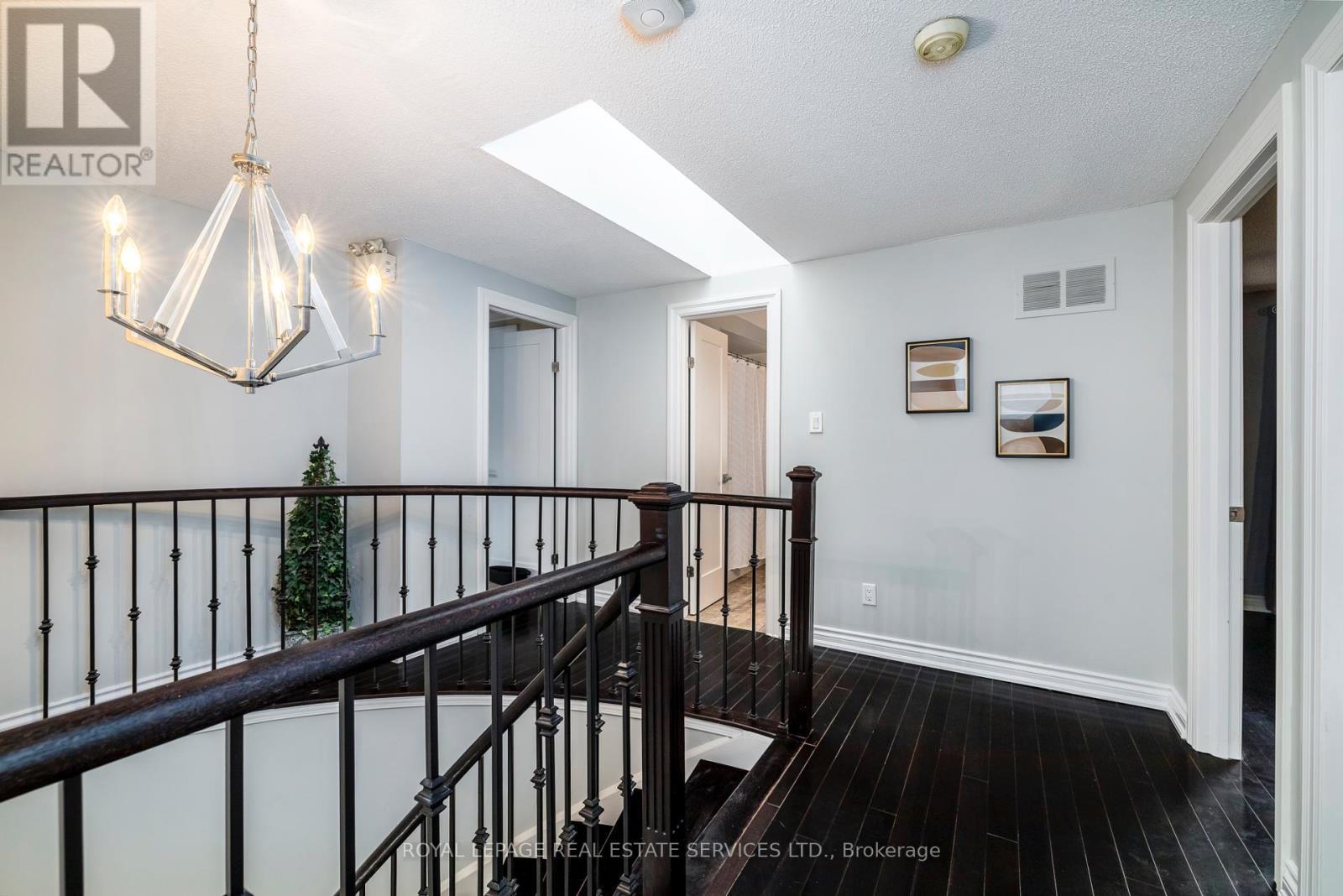 












6 DAWNRIDGE TRAIL

,
Brampton,




Ontario
L6Z2A1

