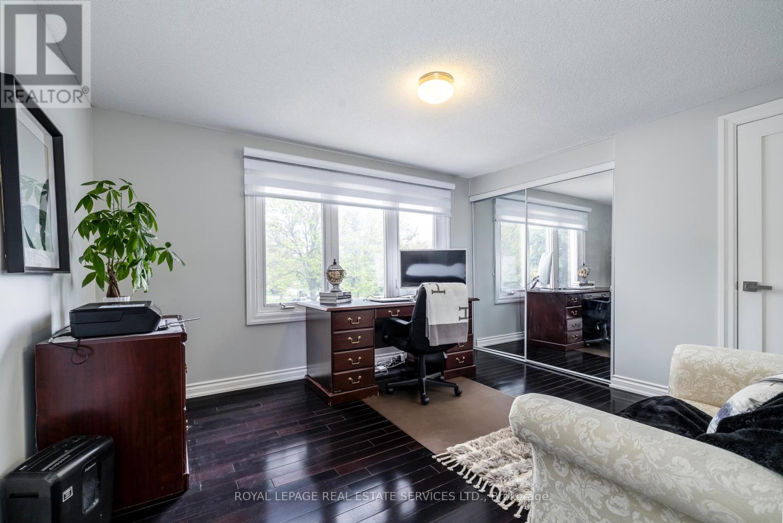












6 DAWNRIDGE TRAIL

,
Brampton,




Ontario
L6Z2A1


