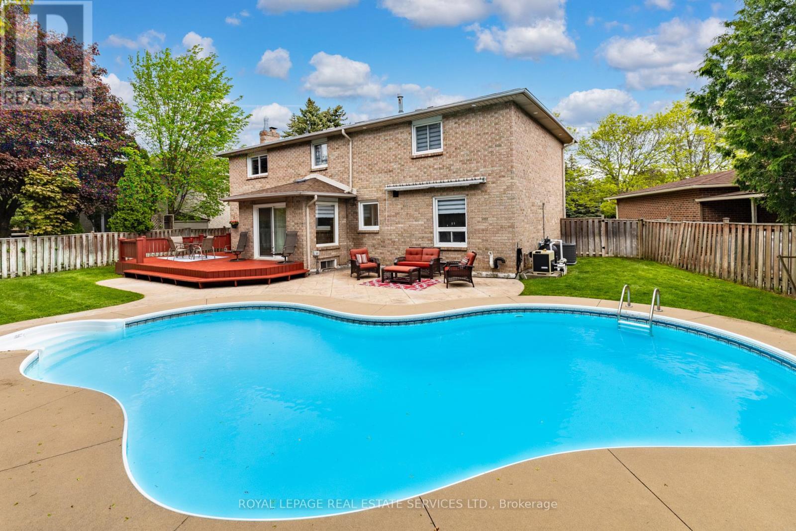 












6 DAWNRIDGE TRAIL

,
Brampton,




Ontario
L6Z2A1

