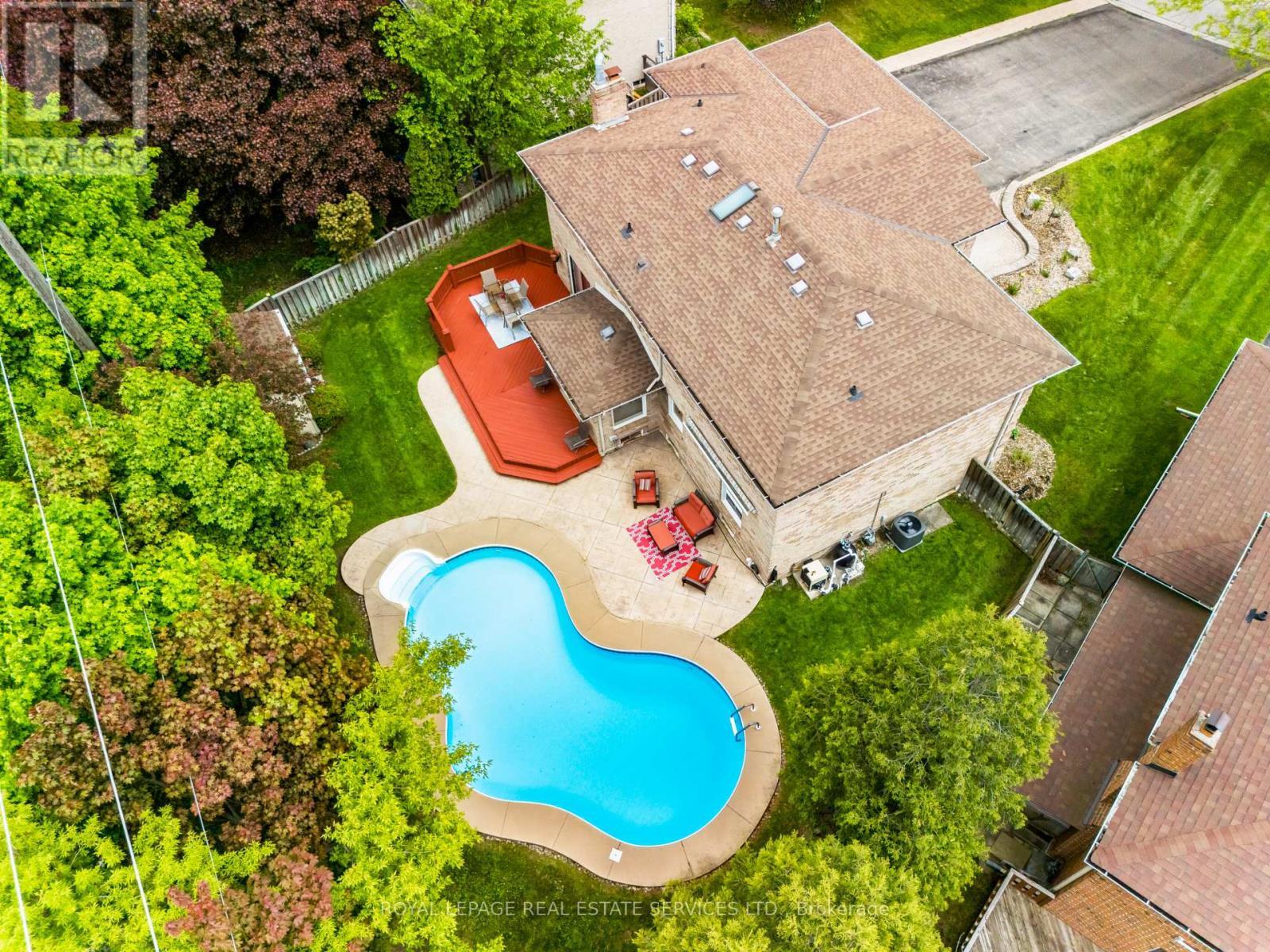 












6 DAWNRIDGE TRAIL

,
Brampton,




Ontario
L6Z2A1

