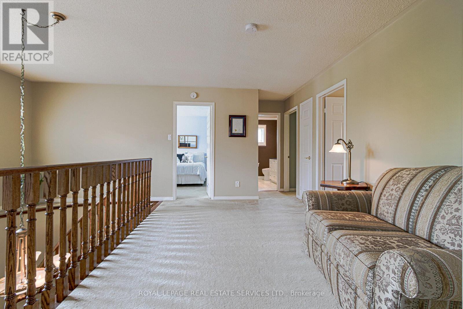 












1291 ROSEBERRY CRESCENT

,
Oakville,




Ontario
L6M1W2

