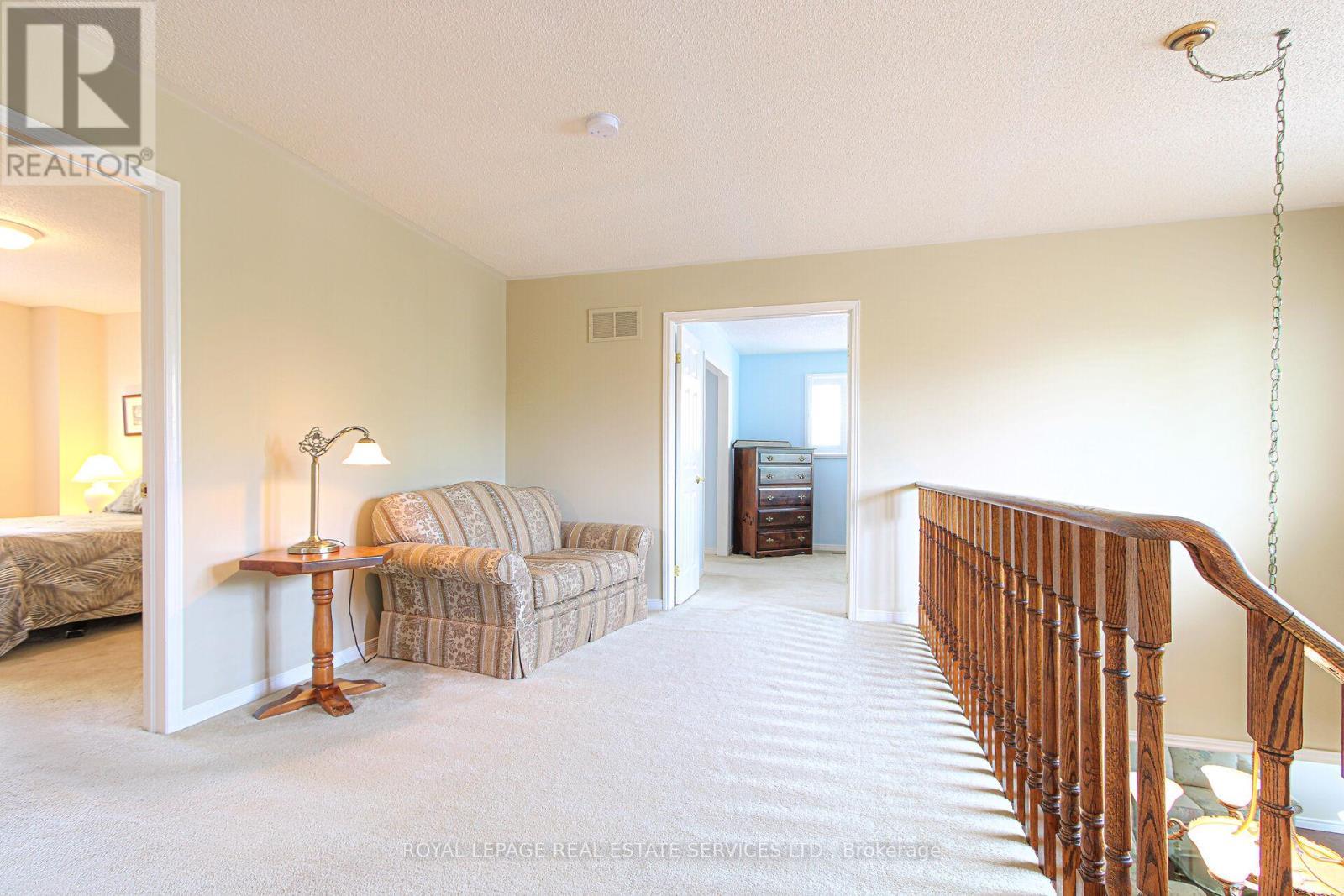 












1291 ROSEBERRY CRESCENT

,
Oakville,




Ontario
L6M1W2

