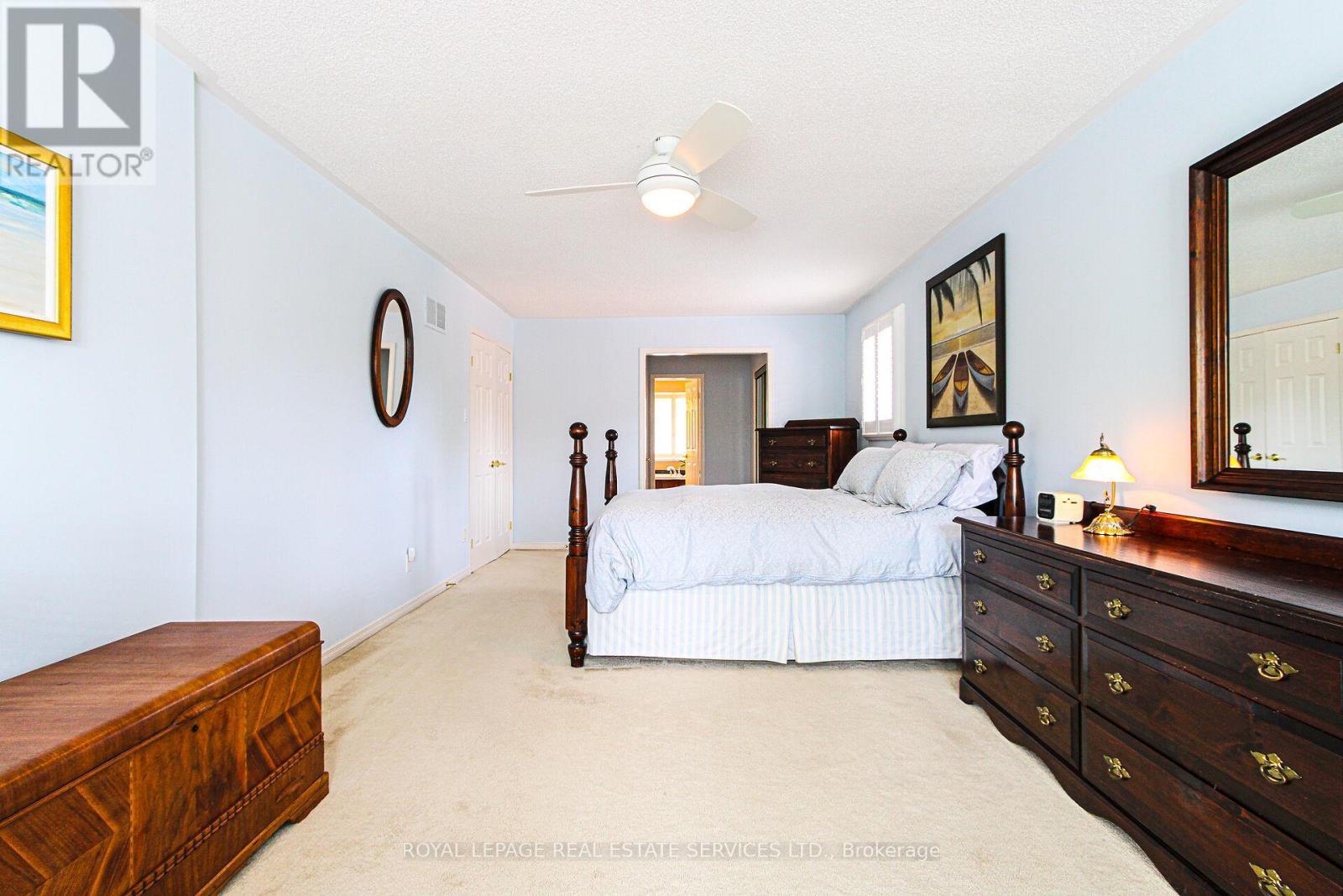 












1291 ROSEBERRY CRESCENT

,
Oakville,




Ontario
L6M1W2

