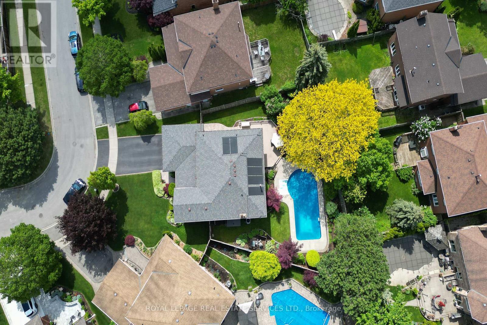 












1291 ROSEBERRY CRESCENT

,
Oakville,




Ontario
L6M1W2

