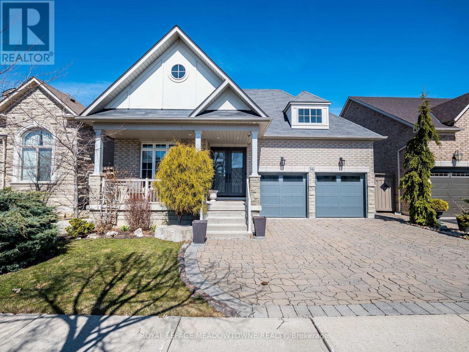 












16 ISAIAH DRIVE

,
Vaughan,




Ontario
L4H0C3

